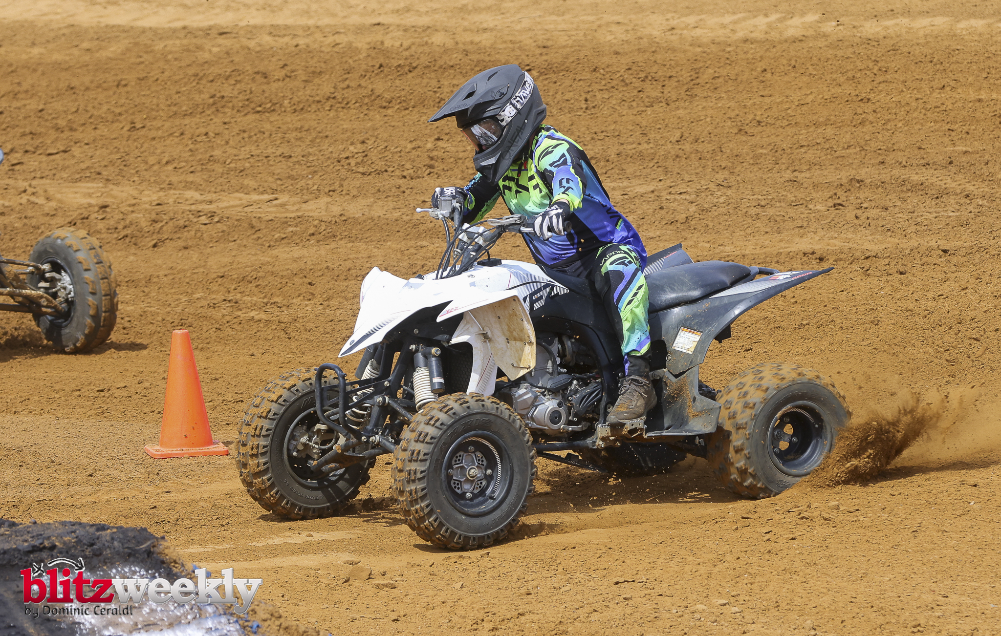 Monster-Truck-Wars-26-29