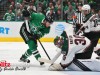 Stars-vs-Coyotes-44