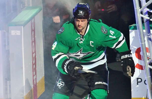 Jamie Benn and the Dallas Stars would have made the playoffs if they would have performed better against division opponents. Photo Courtesy: Dominic Ceraldi