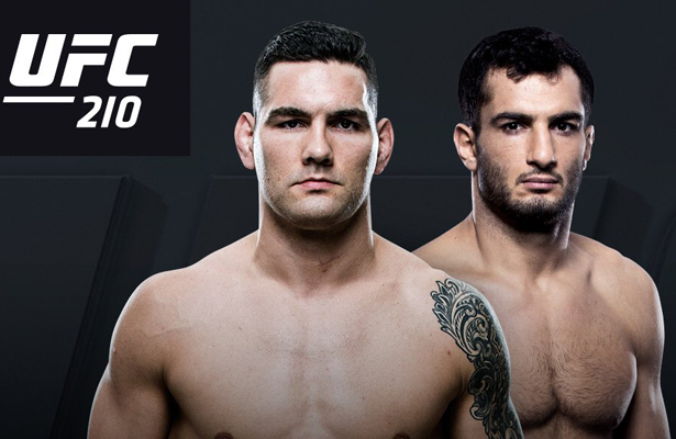Weidman vs Mousasi looks to be living up to the hype.